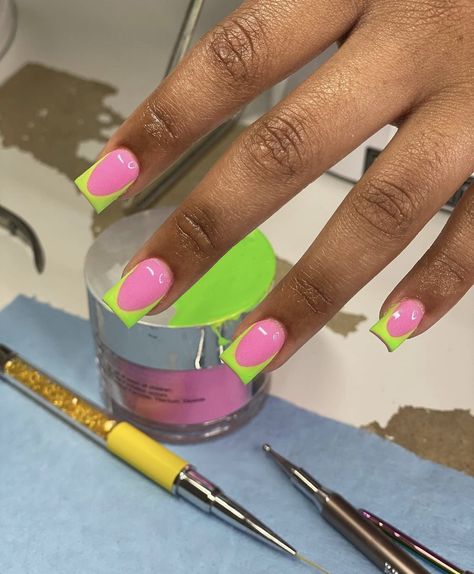 Square Nails Spring Colors, Neon Green French Tip Nails, Neon Green French Tip, Simple Spring Nail Ideas, Flames Nails, Green French Tip Nails, Popular Nail Art, Acrylic Toe Nails, Spring Nail Trends