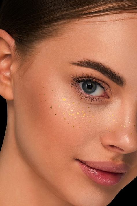 Freckles, but make it summer edition with these gold temporary ones! Great for summer days, bachelorette party, girl's weekend Face Sparkles, Gold Freckles, Gold Fleck Makeup, Sparkle Freckles, Gold Face Glitter Makeup, Glitter Freckles, Glitter On Cheeks, Gold Face Glitter Festival, Fairy Make-up