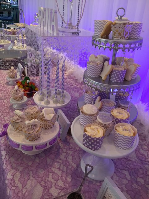 Purple Sweet 16 Dessert Table, Lavender Dessert Table, Purple Snacks, Lilac Food, Wedding Table Snacks, White Candy Table, Lilly Potter, Purple Candy Bar, Purple Dessert Tables