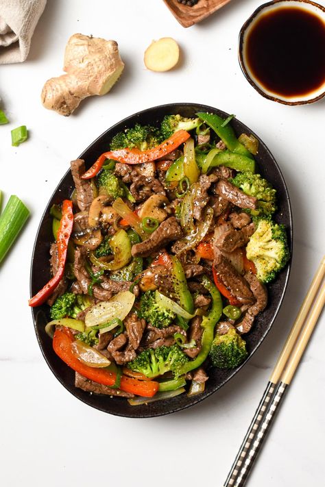 This Black Pepper Angus Steak Stir Fry Recipe is an homemade Chinese beef stir fry recipe perfect as a quick dinner ready in less than 30 minutes. If you miss Panda express take-away this homemade steak stir fry won't disappoint. Black Pepper Angus Steak, Chinese Beef Stir Fry, Beef Stir Fry Recipe, Pepper Steak Stir Fry, Steak Stirfry Recipes, Chinese Beef, Angus Steak, Steak Stir Fry, Yellow Vegetables