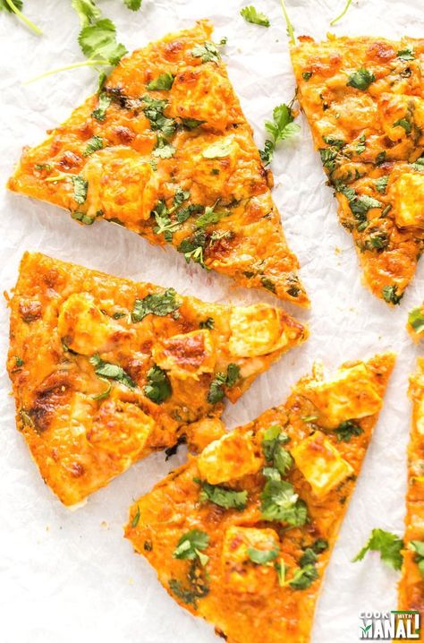 Butter Paneer Pizza Curry Pizza, Indian Pizza, Paneer Pizza, Butter Paneer, Creamy Curry, Chilli Paneer, Cottage Cheese Recipes, Vegetarian Pizza, Paneer Recipes