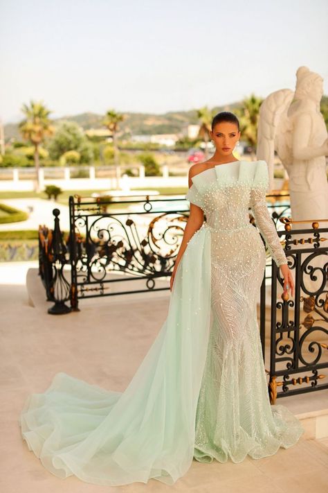 Stunning one shoulder mint dress with pearls, sequins and a side trail ,perfect for your special event Mint Green Dress Outfit Wedding, Green Dress Outfit Wedding, Mint Green Dress Outfit, Classy Long Dress, Pastel Green Dress, Dresses Glam, Pastel Color Dress, Green Dress Outfit, Asymetrical Dress