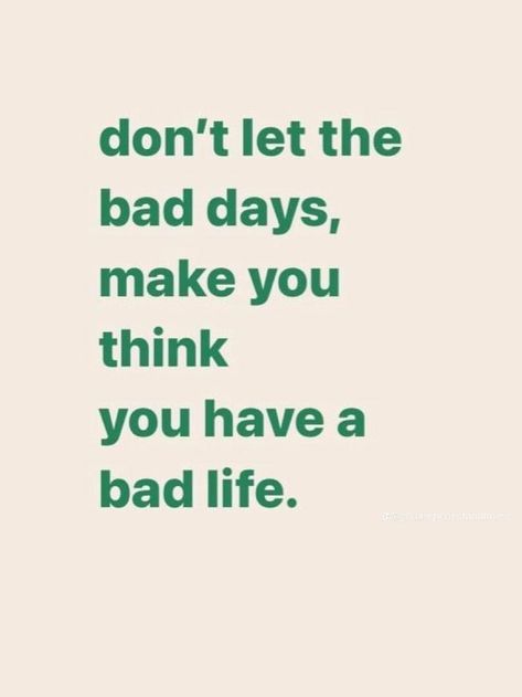 Dont Let The Bad Days Make You Think, Positive Sentences, Vehicle Insurance, Motivation Sentences, Legend Quotes, Studera Motivation, Process Infographic, Hard Quotes, Bad Life