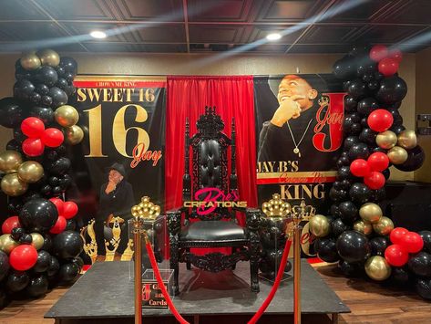 Jay B’s “Crown Me KING Sweet 16” | CatchMyParty.com Centerpieces For Male Birthday Party, Sweet 16 Party Ideas For Boys, Boy 16th Birthday Ideas, Boys 15 Birthday Party Ideas, Sneaker Ball Party Ideas, Sweet 16 Sneaker Ball, 16th Bday Party Ideas, Jordan Birthday Party, Party Favor Gift Ideas