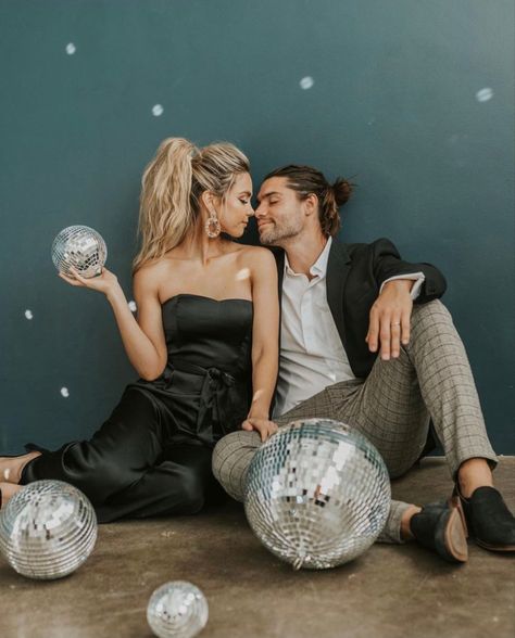 Lean Body Men, New Years Eve Pictures, New Year Photoshoot, Disco Glam, Disco Style, Disco Theme, Couples Shoot, Holiday Photography, Winter Photoshoot