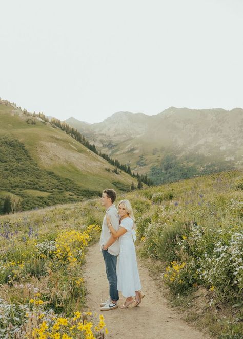 Utah Engagement Photos, Albion Basin, Excited For Fall, West Coast Wedding, Cute Engagement Photos, Couple Engagement Pictures, Mountain Engagement Session, Engagement Pictures Poses, Bridal Pictures