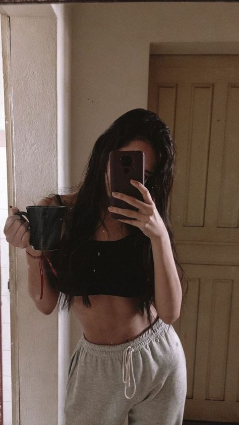 Morning Mirror Selfie, Gym Selfie Female, Gym Selfies, Motivation Quotes For Women, Workout Motivation Quotes, Morning Selfie, Morning Gym, Faceless Pics, Weight Gain Workout