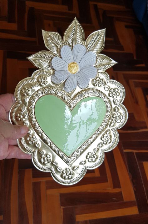 Embossed Paper Art, Mexican Tin Art, Mexican Style Decor, Metal Embossing Art, Sacred Heart Art, Craft Foil, Aluminum Foil Art, Tin Ornaments, Catholic Crafts