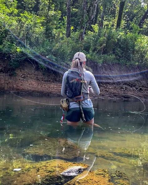 Fishing Trip Outfit, Women Fishing Outfit, Fishing Outfit, Kayaking Outfit, Bhad Bhabie, Hunting Girls, Fishing Vest, Jon Boat, Fishing Women