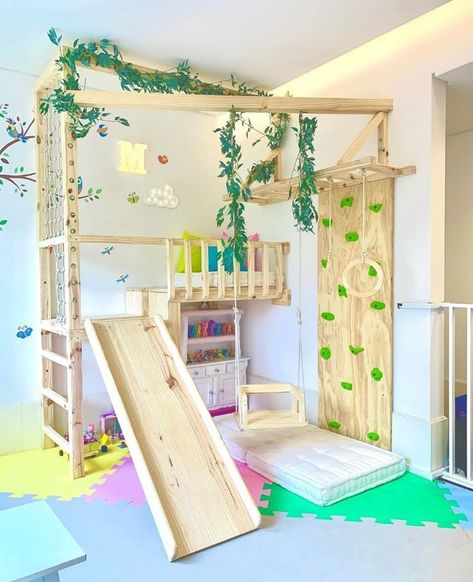 Light wooden active playroom with a fairy touch Bedroom With Climbing Wall, Active Playroom, Kids Playroom Basement, Indoor Playset, Home Climbing Wall, Indoor Playroom, Basement Playroom, Kids Playroom Decor, Kids Bedroom Designs