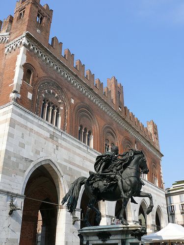 Piacenza Italy Piacenza Italy, Greek Isles, Italian Beauty, Interesting Buildings, Emilia Romagna, Interesting Places, Reggio Emilia, Packing Tips For Travel, Spain Travel