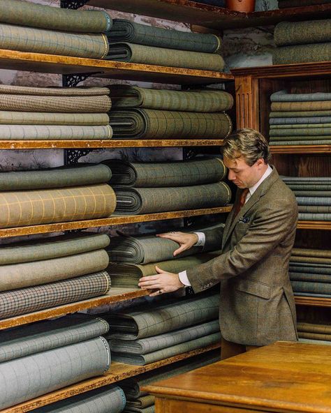 Kingsman Aesthetic, Tweed Aesthetic, Bruce Boyer, British Country Style, Sewing Aesthetic, Trip To New York City, Fabric Shops Online, Fall Suit, Trip To New York