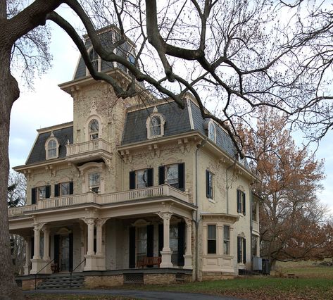 Gambrill House Frederick, MD 20121208 | Stitched Panorama | ✈ concord⁹⁷⁷ | Flickr Small Fancy House, Old Fashion House, Victorian Architecture Interior, Victorian Homes Exterior, Old Victorian Homes, Victoria House, Old Mansions, Victorian Mansions, Abandoned Mansions