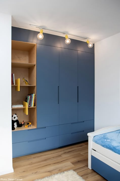 Kids Room Wardrobe Design, Room Wardrobe Design, Wooden Cupboard Design, Wardrobe Design Modern, Wardrobe Door Designs, Bedroom Cupboard Designs, Boy Bedroom Design, Wardrobe Interior Design, Kids Bedroom Designs