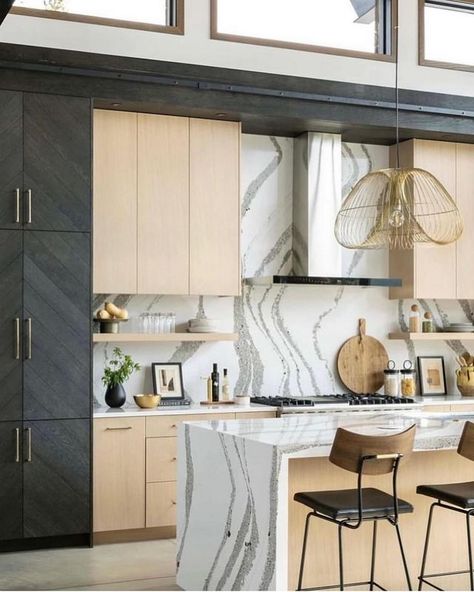 Rebecca Steinberg CKBD (@luxuryorganized) • Instagram photos and videos Modern Kitchen Island, Kitchen And Bath Design, Coastal Kitchen, Modern Kitchen Cabinets, Kitchen Inspiration Design, Kitchen Cabinetry, Luxury Kitchen, Contemporary Kitchen, A Kitchen