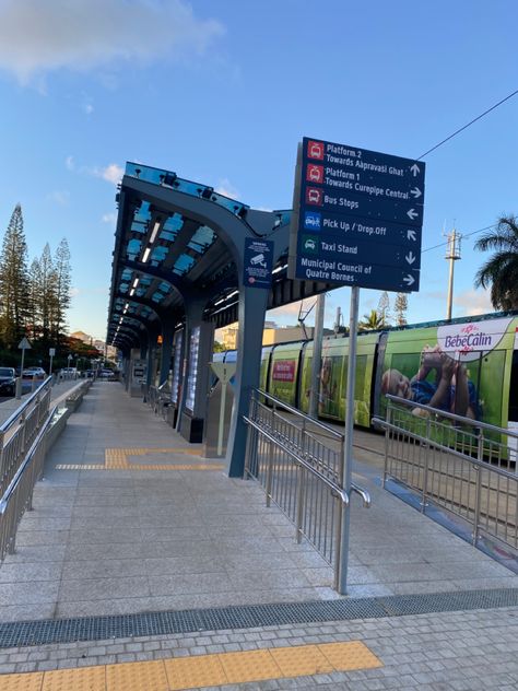 Metro Bus, Bus Stop, Metro Station, Highway Signs, Exterior, Art