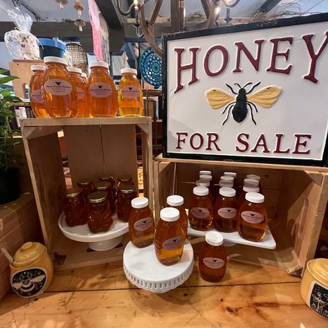 Brox farm in Massachusetts 🫶🏾 Honey Farmers Market Display, Honey For Sale, Bakery Shop Interior, Own Business Ideas, Farmers Market Display, Vendor Booth, Bee Farm, Local Honey, Artisan Food