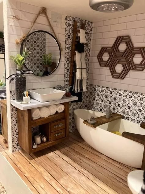 Dolls House Bathroom, Dollhouse Bathroom Ideas, Doll House Interior Ideas, Big Doll House, Barbie Bathroom, Dollhouse Dining Room, Barbie House Furniture, Diy Barbie House, Dollhouse Design