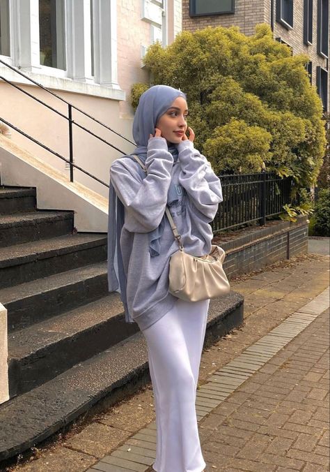 Estilo Hijab, Hijabi Fits, Modest Casual Outfits, Stile Hijab, Hijab Look, Street Hijab Fashion, Modest Outfit, Mode Turban, Streetstyle Outfit