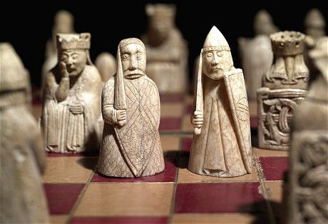 These 82 chess pieces were carved (rather marvellously) from walrus ivory and whale tooth in the late 12th-century, and found on a beach on the windswept Isle of Lewis, in the Outer Hebrides, in 1831. The pieces represent the highest classes of society and may well have been made for a medieval Norwegian king, as a symbolic display of his sovereign power (the Isle of Lewis then being part of the Kingdom of Norway). Medieval Chess, Museum Plan, Ancient Jewels, Egyptian Artifacts, Archaeological Discoveries, Ancient Egyptian Art, Museum Architecture, Trondheim, Nikola Tesla