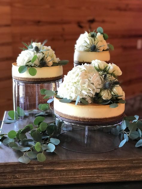 Blueberry Cheesecake Wedding Cake, Wedding Cheesecakes Tiered, Wedding Cheesecake Ideas Beautiful, Wedding Rehearsal Cake Ideas, Cheesecake Wedding Cake Tiered, Fall Wedding Cheesecake, Cheesecake Table Wedding, Deconstructed Wedding Cake, Cheesecake Wedding Cake Ideas Simple