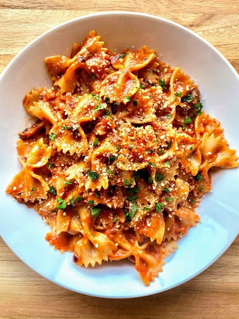 Unusual Pasta Recipes, Recipes Using Shallots, Shallot Recipes Pasta, Recipes With Shallots, Pasta With Shallots, Fancy Pasta Dishes, Shallot Pasta, Pasta For One, Nduja Recipe