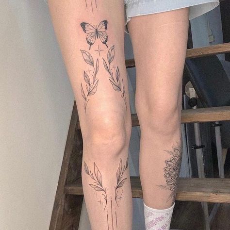 Leg Tats, Vine Tattoos, Tattoos Inspo, Leg Tattoos Women, Śliczne Tatuaże, Knee Tattoo, Leg Sleeve, Leg Tattoo, Elegant Tattoos