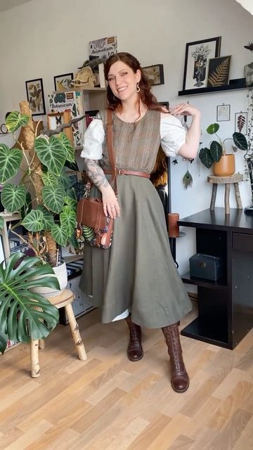 Long Skirt Boots, Cottagecore Wardrobe, Goblincore Fashion, Outfit With Boots, Cottage Dress, Cottagecore Outfit, Skirt Boots, Cottagecore Fashion, Skirts With Boots