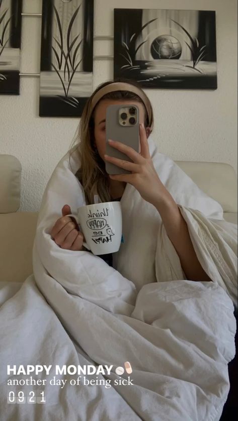 Girl taking selfie with iPhone infront of her face while being covered with a blanket and holding a cup of tea Sick In Bed Instagram Stories, Sick Ig Story, Sick Captions For Snapchat, Feeling Sick Instagram Story, Sick Captions For Instagram, I'm Sick Instagram Story, Sick Instagram Story, Sick Snapchat Stories, Sick Selfie