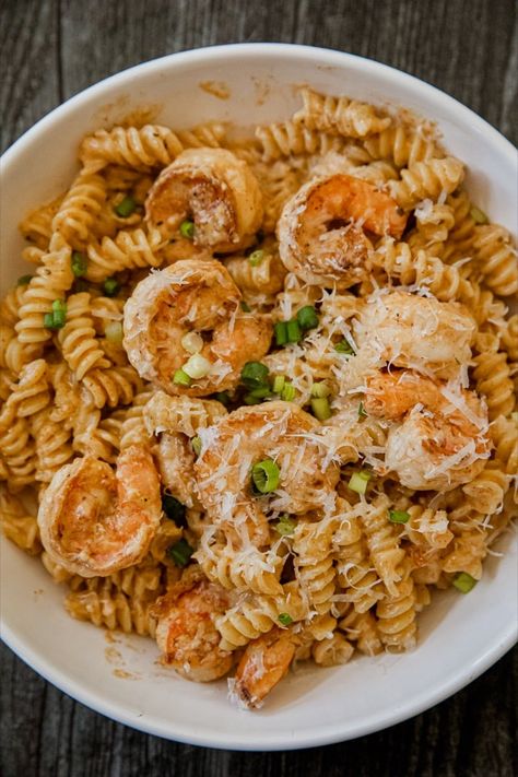 Cajun Shrimp Pasta - Pasta Recipes Daily Creamy Cajun Shrimp, Creamy Cajun Pasta, Creamy Cajun Shrimp Pasta, Cajun Shrimp Pasta, Flavorful Dinner, Ground Beef Pasta, Quick Pasta Recipes, Cajun Pasta, Meat Sauce Recipes