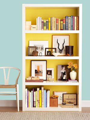 The Art of Bookshelf Arranging - some tips & a lot of great pictures from various sources. (Of course... this would assume I have *any* spare room on my bookshelves!) :) Bathroom Arrangement, Painted Bookshelves, Arrangement Ideas, Design Del Prodotto, Style At Home, Book Shelf, My New Room, Home Fashion, 인테리어 디자인