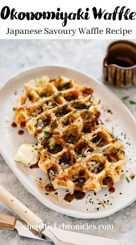 Cabbage Waffles, Waffle Hacks, Waffles Savory, Japanese Lion, Savory Waffle Recipe, Chicken Yakisoba, Okonomiyaki Recipe, Authentic Japanese Recipes, Waffle Pan