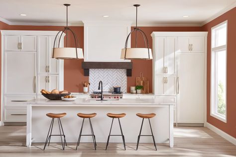 kitchen-paint-2019-terracotta-0119 Top Kitchen Paint Colors, Terracotta Kitchen, Small Kitchen Cabinets, Sunroom Designs, Farmhouse Kitchen Island, Hgtv Dream Home, Kitchen Wall Colors, Kitchen Paint Colors, Best Paint Colors