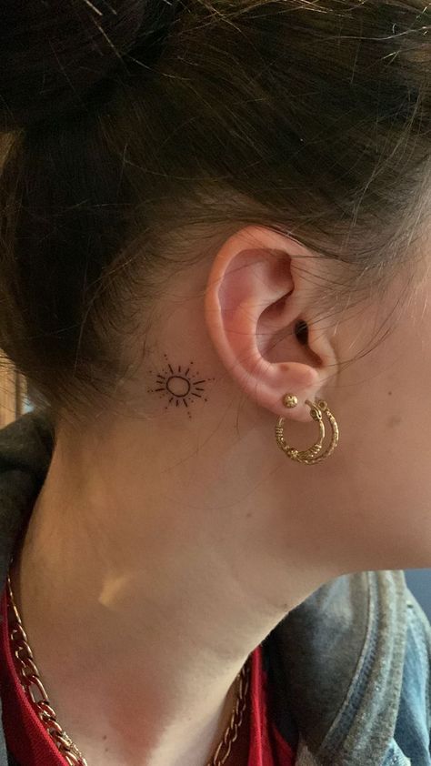 Cute Sun Tattoos Design, Behind The Ear Sun Tattoo Ideas, Half Sun Behind Ear Tattoo, Minimal Tattoo Behind Ear, Sun Neck Tattoo For Women, Sun Tatoos Behind The Ear, Sun Tattoo Behind Neck, Sun Behind The Ear Tattoo, Small Sun Tattoo Behind Ear