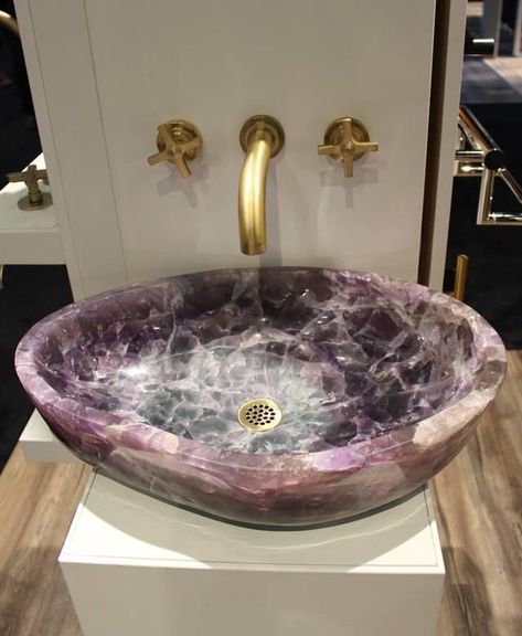 Fancy Sink, Crystal Sink, Crystal Furniture, Toilet Room Decor, Bathroom Decor Luxury, Van Life Diy, House Essentials, Spa Design, Bathroom Design Luxury