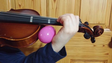 Eggcellent Idea! Teaching Orchestra, Orchestra Classroom, Violin Teaching, Violin Practice, Cool Violins, Violin Players, Learn Violin, Violin Lessons, Violin Sheet