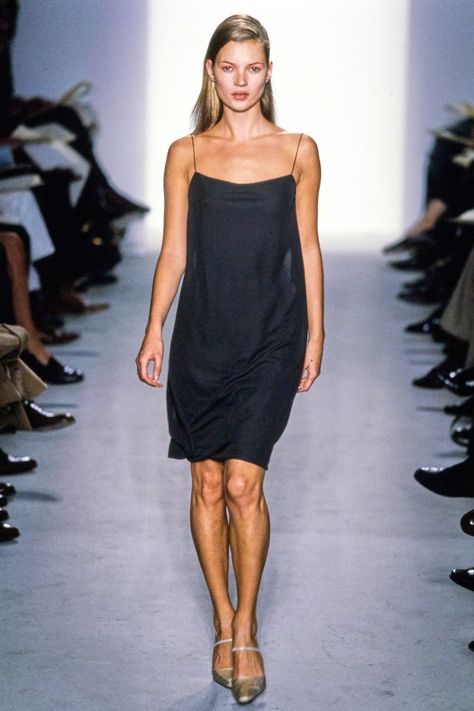 See the complete Calvin Klein Fall 1997 collection and 9 more Calvin Klein shows from the ‘90s. Slip Dress Kate Moss, Calvin Klein Slip Dress, 90s Calvin Klein Aesthetic, Calvin Klein 1990s Runway, 90s Minimalism Fashion Runway, Calvin Klein 90s Runway, 90s Calvin Klein Ads, Kate Moss Slip Dress, 90’s Minimalism