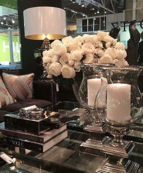 A Living Room, Decorating Coffee Tables, Home Fashion, Decoration Table, Design Interior, Home Decor Accessories, Home Decor Inspiration, Home Living Room, Home Deco