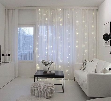 String Lights Living Room, Stay Creative, Studio Apt, Rooms Ideas, Bedroom Decor Cozy, Ideas Hogar, Nice Weekend, Room Decorating, Decoration Inspiration