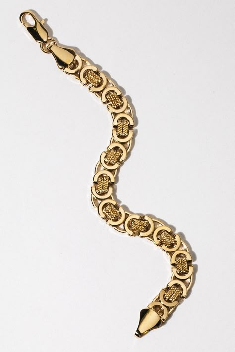 Vintage-inspired Byzantine chain bracelet featuring an intricately woven and lightweight design. The Byzantine era dates back to 395 CE and the Empire is known as the longest-lasting medieval ruling throughout history. The era has been an inspiration for centuries throughout fashion, art, architecture, and religion. ✦ Measures 7 inches long with a lobster clasp ending / 24K Plated Gold over Steel ✦ Patent plating + sealant technology to ensure durability + long-lasting wear. Lead + nickel free. Child Of Wild, Dope Jewelry Accessories, Byzantine Chain, Jewelry Piercing, Jewelry Accessories Ideas, Dope Jewelry, Jewelry Fashion Trends, Classy Jewelry, Funky Jewelry