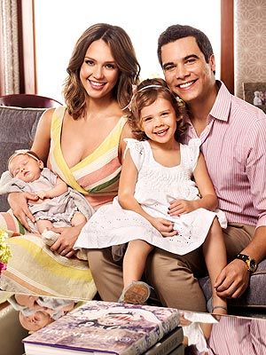 Family With 2 Daughters, Jessica Alba Family, 2 Daughters, Famous Babies, Famous Moms, Jessica Alba Style, More Adventures, Celebrity Families, Famous Couples