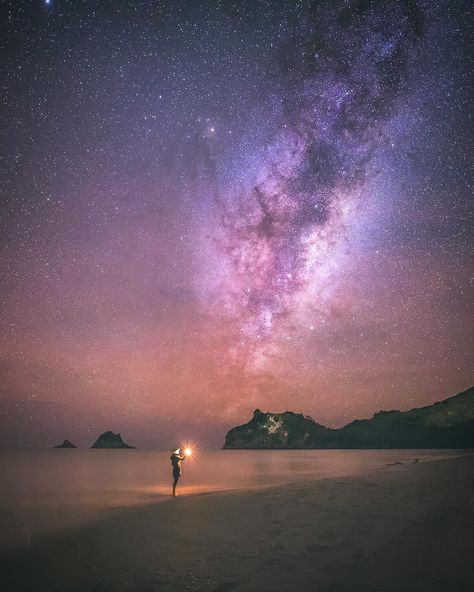 Because when you stop and look around .. this life is pretty amazing .. ✨ Starry nights over the weekend on @thecoromandel . Fun times with… Nomad Travel, Jeep Camping, Night Sky Photography, Starry Nights, Round The World, On The Road Again, Fun Times, Sky Photography, Milky Way