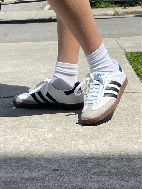 Simba Adidas, Adidas Samba Vegan White, Adidas Samba Vegan, Samba Vegan, Adidas Classic Shoes, Samba Shoes, Men's Adidas (men), Adidas Classic, Adidas Vintage