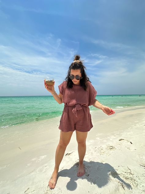 Vacation Look, Mom look, beachy boho vibe, midsize summer romper L|10|5'4" Mid Size Beach Outfits Vacations, Mid Size Summer Outfits 2024, Young Mom Outfits Summer, Curvy Outfits Summer, Midsize Fashion Summer, Boho Beach Outfit, Midsize Summer, Comfortable Summer Outfits, Mom Style Summer