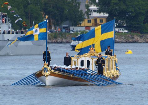 Sweden: the royal sloop (May 2018) Welcome To Sweden, Kingdom Of Sweden, Sweden House, Swedish Army, The Wedding, Swedish Royalty, Swedish Style, Swedish Royals, Northern Europe