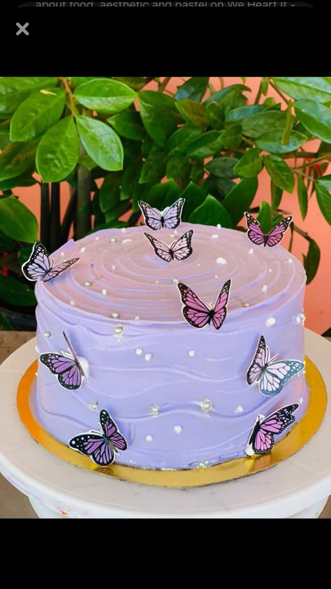 Purple Butterfly Theme Cake, Purple Butterfly Cake, Pug Cake, Butterfly Cake Decorations, Girly Birthday Cakes, 12th Birthday Cake, 15th Birthday Cakes, Butterfly Birthday Cakes, Baby Birthday Invitations