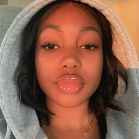 Small Nose Black Women, Button Nose Black Women, Woman Lips Drawing, Thick Lips Aesthetic, Fluffy Lips, Cheek Dimples, Bratz Lips, Beautiful Skin Face, Round Cheeks