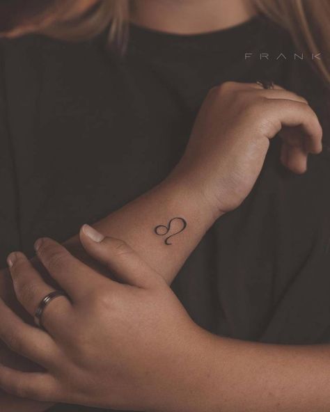 Leo Zodiac Tattoos For Women, Zodiac Tattoos For Women, Zodiac Sign Symbols, Small Leo Tattoo, Leo Symbol Tattoos, Leo Zodiac Symbol, Leo Sign Tattoo, Leo Zodiac Tattoos, Leo Tattoo Designs