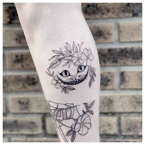 Smiling Cat Tattoo, Cheshire Cat Tattoo Minimalist, Small Cheshire Cat Tattoo, Cheshire Cat Tattoo Black And White, Tattoo Designs Linework, Alice In Wonderland Cat Tattoo, Chesire Cat Tattoos, Cheshire Cat Tattoo Ideas, Jungle Book Tattoo