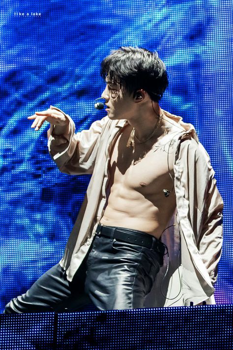 Suho [수호] - EXO PLANET#5 - EXplOration Suho Abs, Exo Abs, Exo Hot, Surfer Boys, Exo Suho, Handsome Asian Men, Kim Junmyeon, Do Kyungsoo, Byun Baekhyun